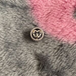 Pandora Mickey Mouse Minnie Mouse kiss charm Disney Disneyland 925 silver